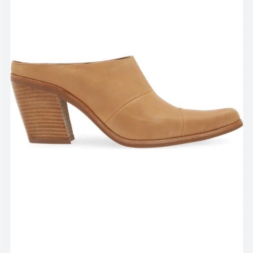 Jeffrey Campbell Hold Em Western-Inspired Leather Mule in Tan Size 8